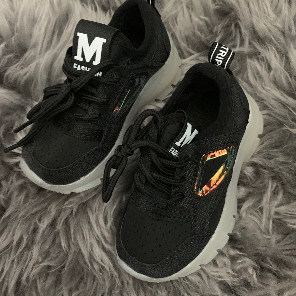 Bundle of baby girl sneakers - Picture 6 of 10